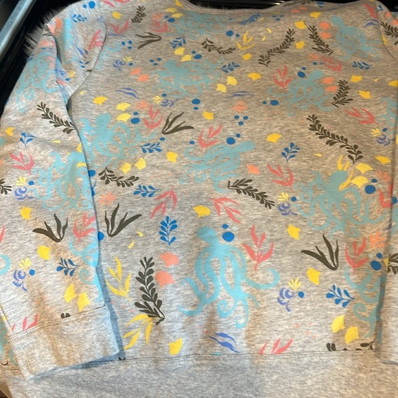 Talbots sweatshirt - Picture 7 of 7